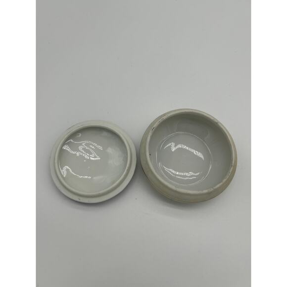 Lot of 2 Vintage Lusterware Fragonard Trinket Dish w/ Lid Bell Courting Couple - Picture 3 of 12